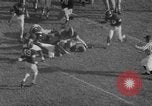 Standbild Fußballspiel United States USA, 1952, aus Sekunde 15 historischem Filmmaterial Videoclip 65675045409