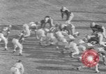 Standbild Fußballspiel United States USA, 1952, aus Sekunde 23 historischem Filmmaterial Videoclip 65675045409