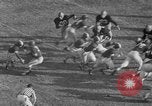 Standbild Fußballspiel United States USA, 1952, aus Sekunde 24 historischem Filmmaterial Videoclip 65675045409