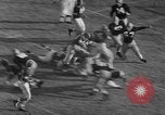 Standbild Fußballspiel United States USA, 1952, aus Sekunde 26 historischem Filmmaterial Videoclip 65675045409