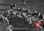 Standbild Fußballspiel United States USA, 1952, aus Sekunde 29 historischem Filmmaterial Videoclip 65675045409