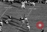 Standbild Fußballspiel United States USA, 1952, aus Sekunde 40 historischem Filmmaterial Videoclip 65675045409