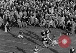 Standbild Fußballspiel United States USA, 1952, aus Sekunde 45 historischem Filmmaterial Videoclip 65675045409