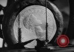 Standbild Queen Elizabeth Vereinigtes Königreich, 1952, aus Sekunde 16 historischem Filmmaterial Videoclip 65675045415