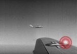 Standbild Thunder Streak New York United States USA, 1952, aus Sekunde 25 historischem Filmmaterial Videoclip 65675045416