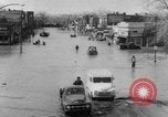 Standbild Zerstörung durch Hochwasser United States USA, 1952, aus Sekunde 6 historischem Filmmaterial Videoclip 65675045439