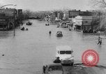 Standbild Zerstörung durch Hochwasser United States USA, 1952, aus Sekunde 8 historischem Filmmaterial Videoclip 65675045439