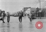 Standbild Zerstörung durch Hochwasser United States USA, 1952, aus Sekunde 11 historischem Filmmaterial Videoclip 65675045439
