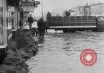 Standbild Zerstörung durch Hochwasser United States USA, 1952, aus Sekunde 15 historischem Filmmaterial Videoclip 65675045439