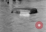Standbild Zerstörung durch Hochwasser United States USA, 1952, aus Sekunde 52 historischem Filmmaterial Videoclip 65675045439