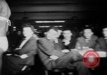 Standbild Pariser Modelle Paris Frankreich, 1953, aus Sekunde 13 historischem Filmmaterial Videoclip 65675045450