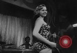 Standbild Pariser Modelle Paris Frankreich, 1953, aus Sekunde 18 historischem Filmmaterial Videoclip 65675045450