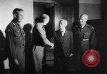 Standbild General Matthew Ridgway kommentiert Korea, 1953, aus Sekunde 20 historischem Filmmaterial Videoclip 65675045452