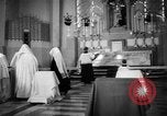 Image Marie Dionne Canada, 1953, de la seconde 36 séquences d'archives historiques vidéo 65675045455
