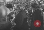 Standbild Jungfrau Maria Philadelphia Pennsylvania USA, 1953, aus Sekunde 5 historischem Filmmaterial Videoclip 65675045456
