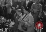 Standbild Jungfrau Maria Philadelphia Pennsylvania USA, 1953, aus Sekunde 12 historischem Filmmaterial Videoclip 65675045456