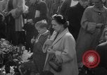 Standbild Jungfrau Maria Philadelphia Pennsylvania USA, 1953, aus Sekunde 13 historischem Filmmaterial Videoclip 65675045456