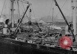 Standbild battlefield Bergung Korea, 1953, aus Sekunde 22 historischem Filmmaterial Videoclip 65675045457