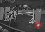 Image National Horse Show New York United States USA, 1953, de la seconde 15 séquences d'archives historiques vidéo 65675045459