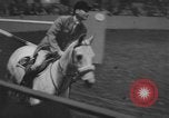 Image National Horse Show New York United States USA, 1953, de la seconde 16 séquences d'archives historiques vidéo 65675045459
