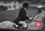 Image National Horse Show New York United States USA, 1953, de la seconde 25 séquences d'archives historiques vidéo 65675045459