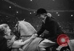 Image National Horse Show New York United States USA, 1953, de la seconde 41 séquences d'archives historiques vidéo 65675045459
