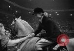 Image National Horse Show New York United States USA, 1953, de la seconde 42 séquences d'archives historiques vidéo 65675045459