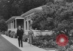 Immagine di Queen Elizabeth Australia, 1954, secondo 16 filmato di repertorio 65675045464