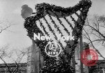 Immagine di Gli irlandesi celebrano il giorno di San Patrizio New York City USA, 1954, secondo 3 filmato di repertorio 65675045465