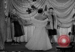 Immagine di Modelli Canada, 1954, secondo 53 filmato di repertorio 65675045466