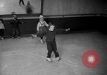 Immagine di Mike Kirby Chicago Illinois USA, 1954, secondo 39 filmato di repertorio 65675045467
