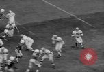 Standbild Chicago Kardinäle vs Cleveland Browns Football Game Chicago Illinois USA, 1958, aus Sekunde 60 historischem Filmmaterial Videoclip 65675045478