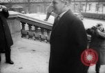 Standbild Außenminister Paris Frankreich, 1958, aus Sekunde 31 historischem Filmmaterial Videoclip 65675045479