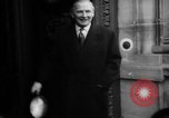 Standbild Außenminister Paris Frankreich, 1958, aus Sekunde 35 historischem Filmmaterial Videoclip 65675045479