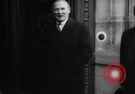 Standbild Außenminister Paris Frankreich, 1958, aus Sekunde 36 historischem Filmmaterial Videoclip 65675045479