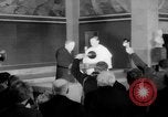 Standbild Vater Georges Pire Oslo Norwegen, 1958, aus Sekunde 42 historischem Filmmaterial Videoclip 65675045480
