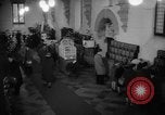 Standbild Sittich Circus Holland Niederlande, 1958, aus Sekunde 5 historischem Filmmaterial Videoclip 65675045481