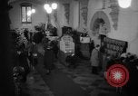 Standbild Sittich Circus Holland Niederlande, 1958, aus Sekunde 6 historischem Filmmaterial Videoclip 65675045481