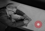 Standbild Sittich Circus Holland Niederlande, 1958, aus Sekunde 52 historischem Filmmaterial Videoclip 65675045481