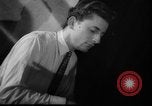 Standbild Hula Hoops fad Polen, 1958, aus Sekunde 21 historischem Filmmaterial Videoclip 65675045482