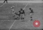 Standbild Fußballspiel New York United States USA, 1958, aus Sekunde 51 historischem Filmmaterial Videoclip 65675045484