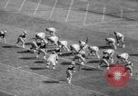 Standbild Fußballspiel South Bend Indiana USA, 1967, aus Sekunde 6 historischem Filmmaterial Videoclip 65675045490