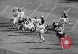 Standbild Fußballspiel South Bend Indiana USA, 1967, aus Sekunde 17 historischem Filmmaterial Videoclip 65675045490