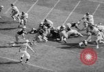 Standbild Fußballspiel South Bend Indiana USA, 1967, aus Sekunde 19 historischem Filmmaterial Videoclip 65675045490