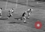 Standbild Fußballspiel South Bend Indiana USA, 1967, aus Sekunde 22 historischem Filmmaterial Videoclip 65675045490
