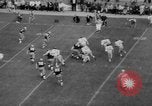 Standbild Fußballspiel South Bend Indiana USA, 1967, aus Sekunde 30 historischem Filmmaterial Videoclip 65675045490
