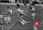 Standbild Fußballspiel South Bend Indiana USA, 1967, aus Sekunde 31 historischem Filmmaterial Videoclip 65675045490