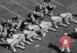 Standbild Fußballspiel South Bend Indiana USA, 1967, aus Sekunde 44 historischem Filmmaterial Videoclip 65675045490