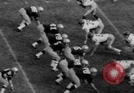 Standbild Fußballspiel South Bend Indiana USA, 1967, aus Sekunde 49 historischem Filmmaterial Videoclip 65675045490