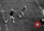 Standbild Fußballspiel South Bend Indiana USA, 1967, aus Sekunde 52 historischem Filmmaterial Videoclip 65675045490